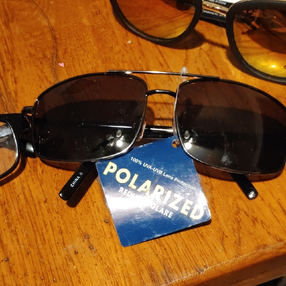 Foster Grant Black Polarized Sunglasses